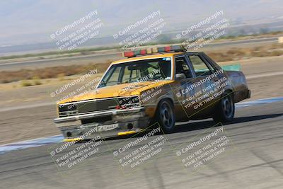 media/Oct-01-2022-24 Hours of Lemons (Sat) [[0fb1f7cfb1]]/10am (Front Straight)/